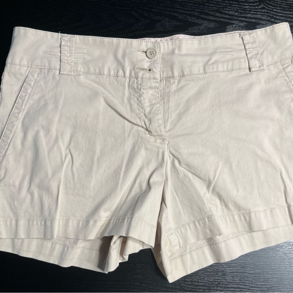 New York & Company Shorts Size 10 Khaki EUC - Picture 9 of 11